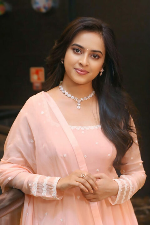 Sri Divya Stuns in Peach Anarkali Gown at Sathyam Sundaram Event