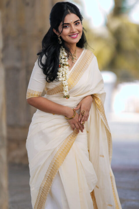 Megha Shetty Embraces Kerala Culture in Traditional Saree Photoshoot