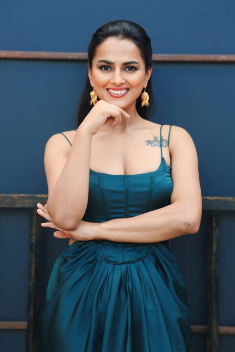 Shraddha Srinath Looks Gorgeous in Green Dress at Mechanic Rocky Trailer Launch