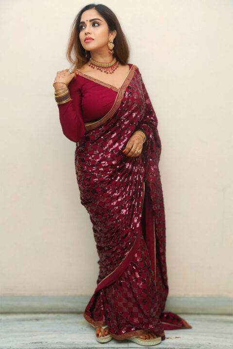 Karunya Chowdary in a Gorgeous Crepe Saree at Erracheera Glimpse Release