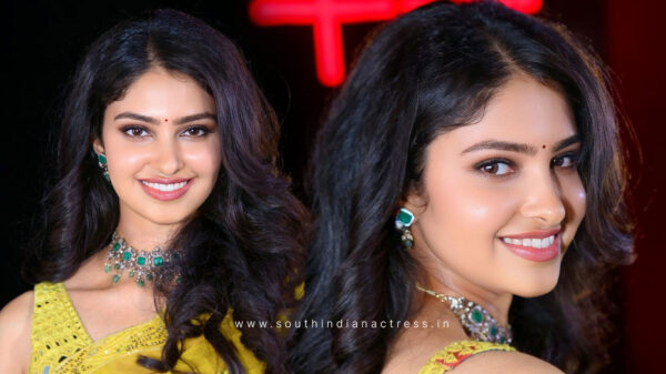 Manasa Varanasi Glows in saree at Devaki Nandana Vasudeva Trailer Launch