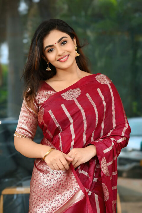 Nayan Sarika Classic Maroon Silk Saree Look at KA Thanks Meet