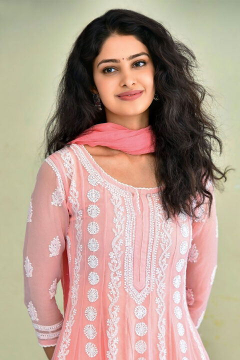 Manasa Varanasi in Elegant Lucknowi Chikankari Kurta at Devaki Nandana Interview