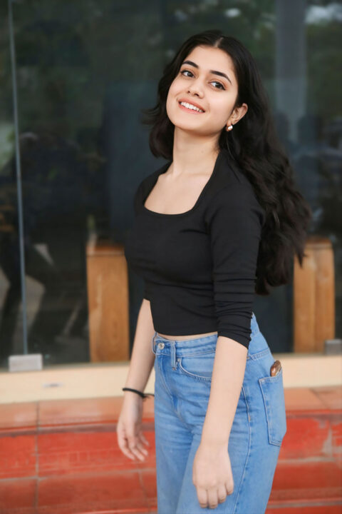 Aishwarya Sharma Flaunts Black Crop Top Look at Drinker Sai Event