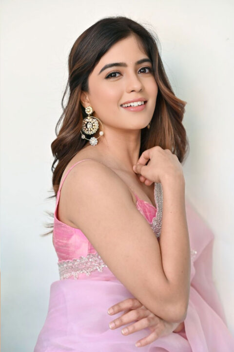 Amritha Aiyer Glam Look in Pink Saree at Bachhala Malli Movie Interview