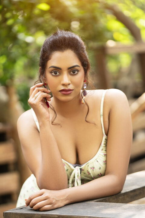 Kamakshi Bhaskarla hottest photoshoot stills