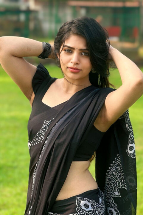 Bandhavi Sridhar Sizzles in Glamorous Black Saree Photoshoot