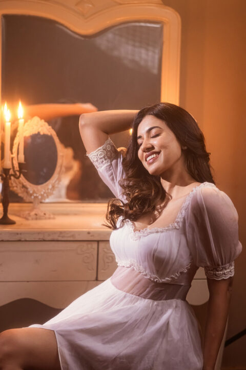 Anju Kurian Sizzling Victorian Vintage Wedding Dress Photoshoot