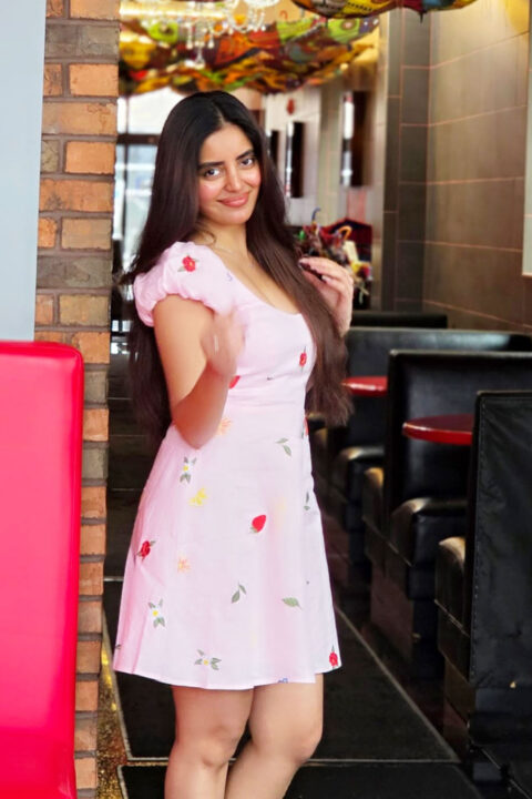 Kushita Kallapu channels vintage vibes in Forever New dress