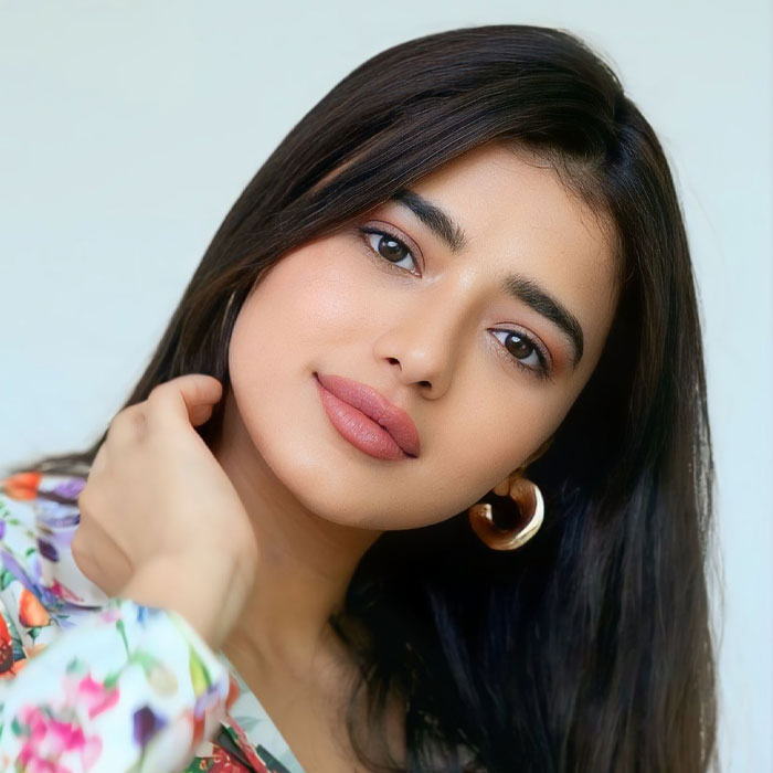 Ketika Sharma elevates floral casualwear for Single movie promotions