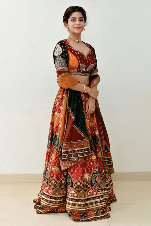 Abhignya Vuthaluru Posing at Viraatapalem Trailer Launch