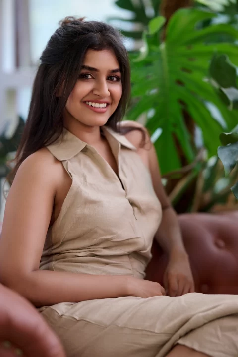 Sanjana Anand in elegant collared shirt dress outfit