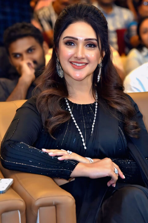 Sridevi Vijaykumar Timeless Style in a Black Saree for Sundarakanda