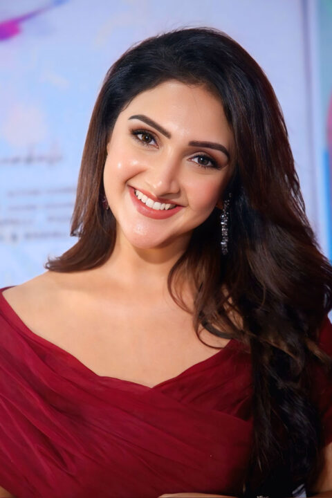 Sridevi Vijaykumar Graceful Look at the Sundarakanda Press Meet