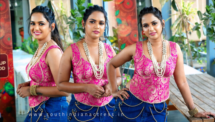 Ariyana Glory Captivates at Dandiya Masti in Hyderabad