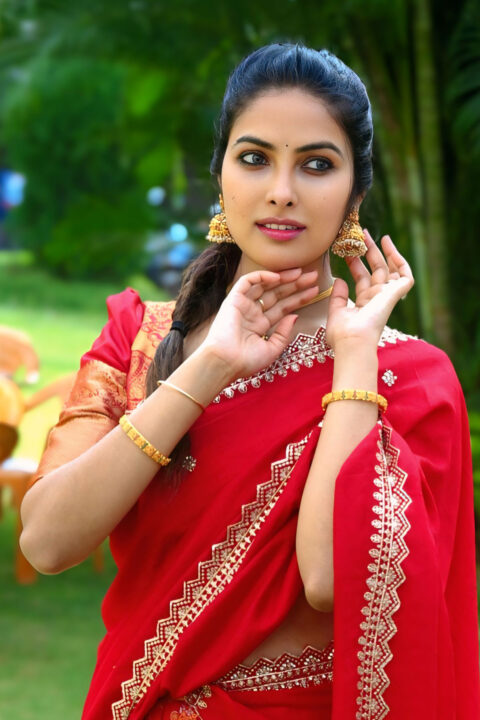 Divi Vadthya in saree stills at Napoleon Returns Launch