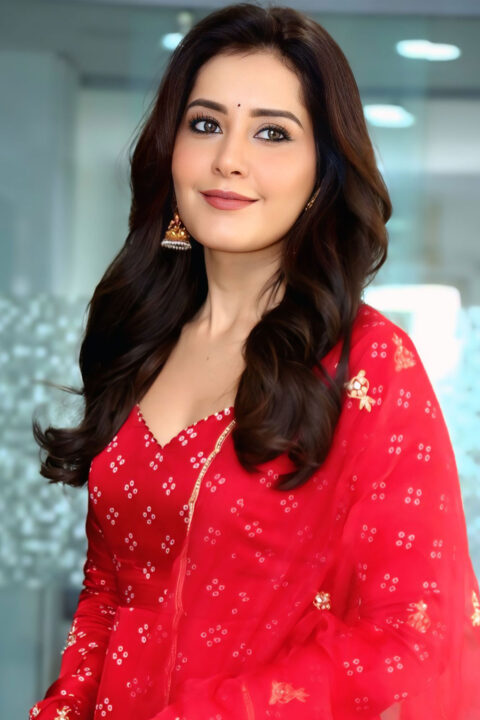Raashii Khanna Traditional Charm in Bandhej Anarkali