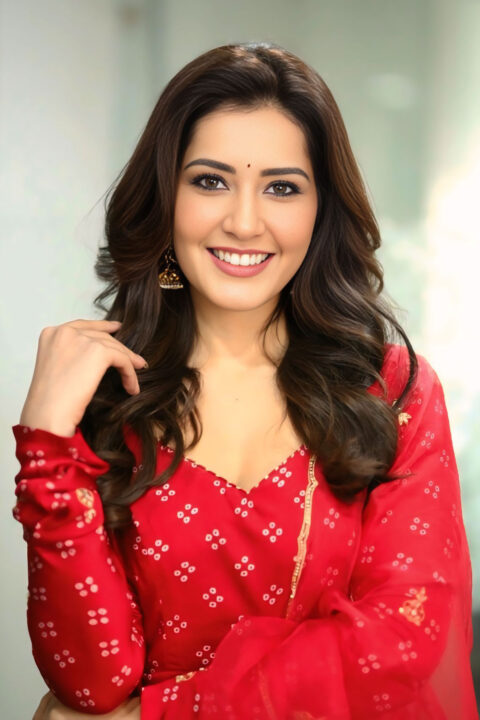 Raashii Khanna Latest Traditional Style for Telusu Kada