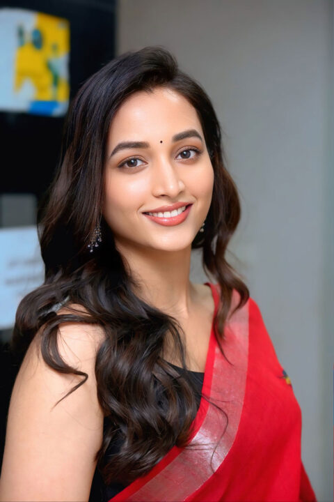 Srinidhi Shetty Stills in Cotton Linen Red Saree for Telusu Kada