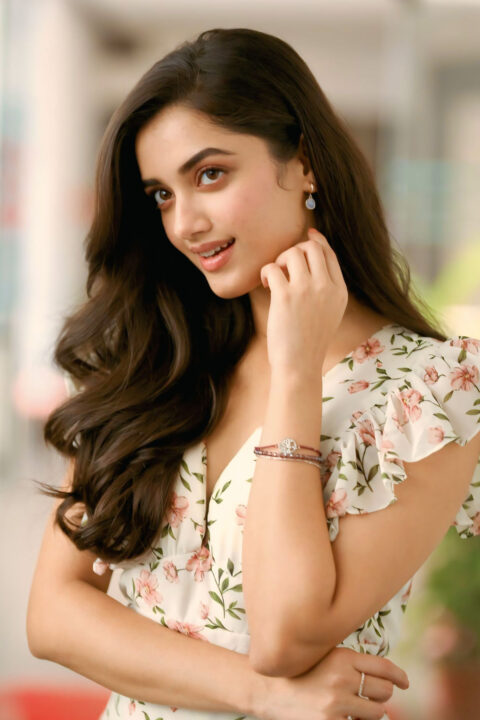 Bhagyashri Borse Feminine Flutter Sleeves and Ruffled Hem Look