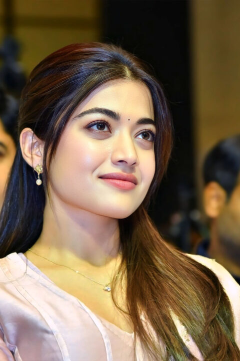 Rashmika Mandanna Minimalist Styling: Anarkali with Pearl Drop Earrings