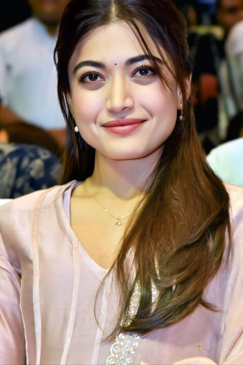 Rashmika Mandanna Natural Makeup and Straight Hair for Success Meet