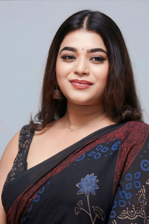 Psych Siddhartha Press Meet: Yamini Bhaskar Chic Handblock Saree Stills