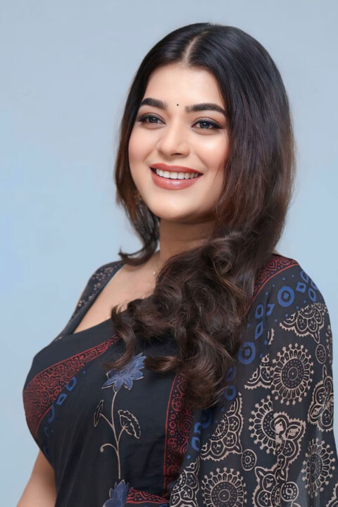 Yamini Bhaskar Stunning Look in Chidiyaa Sanganeri Printed Saree