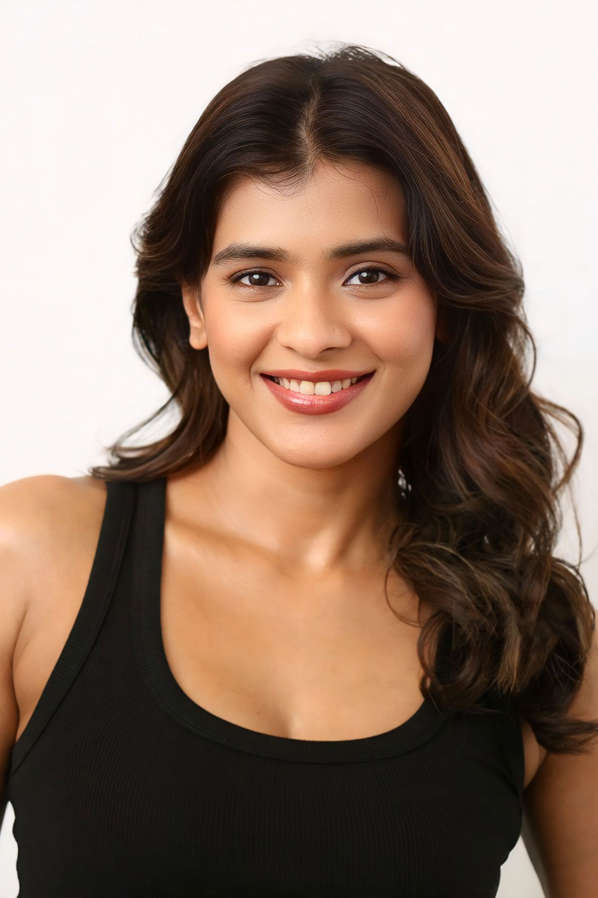 Hebah Patel Stuns in Chic All-Black Ensemble at Eesha Trailer Success