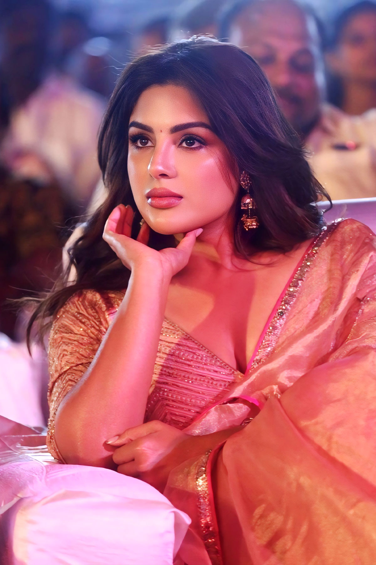 Samyuktha Menon’s Voluminous Waves and Glamorous Makeup Look