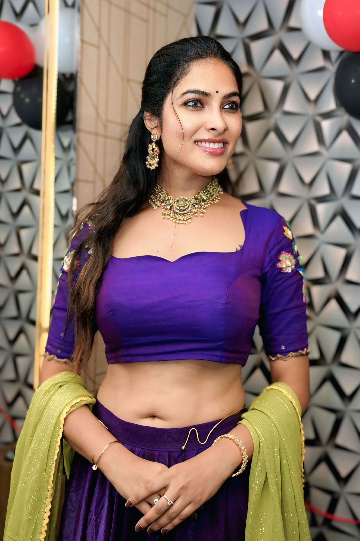 Bigg Boss Telugu Star Divi Vadthya in Low Waist Lehenga Avatar