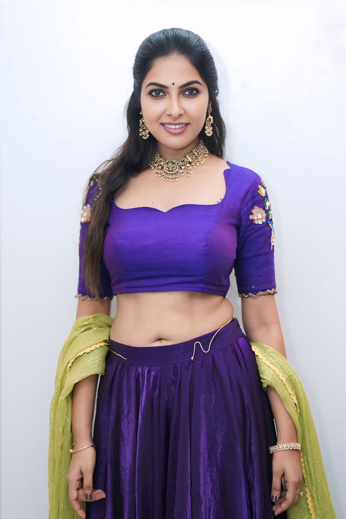 Divi Vadthya Radiant Appearance in Choli and Low Waist Lehenga