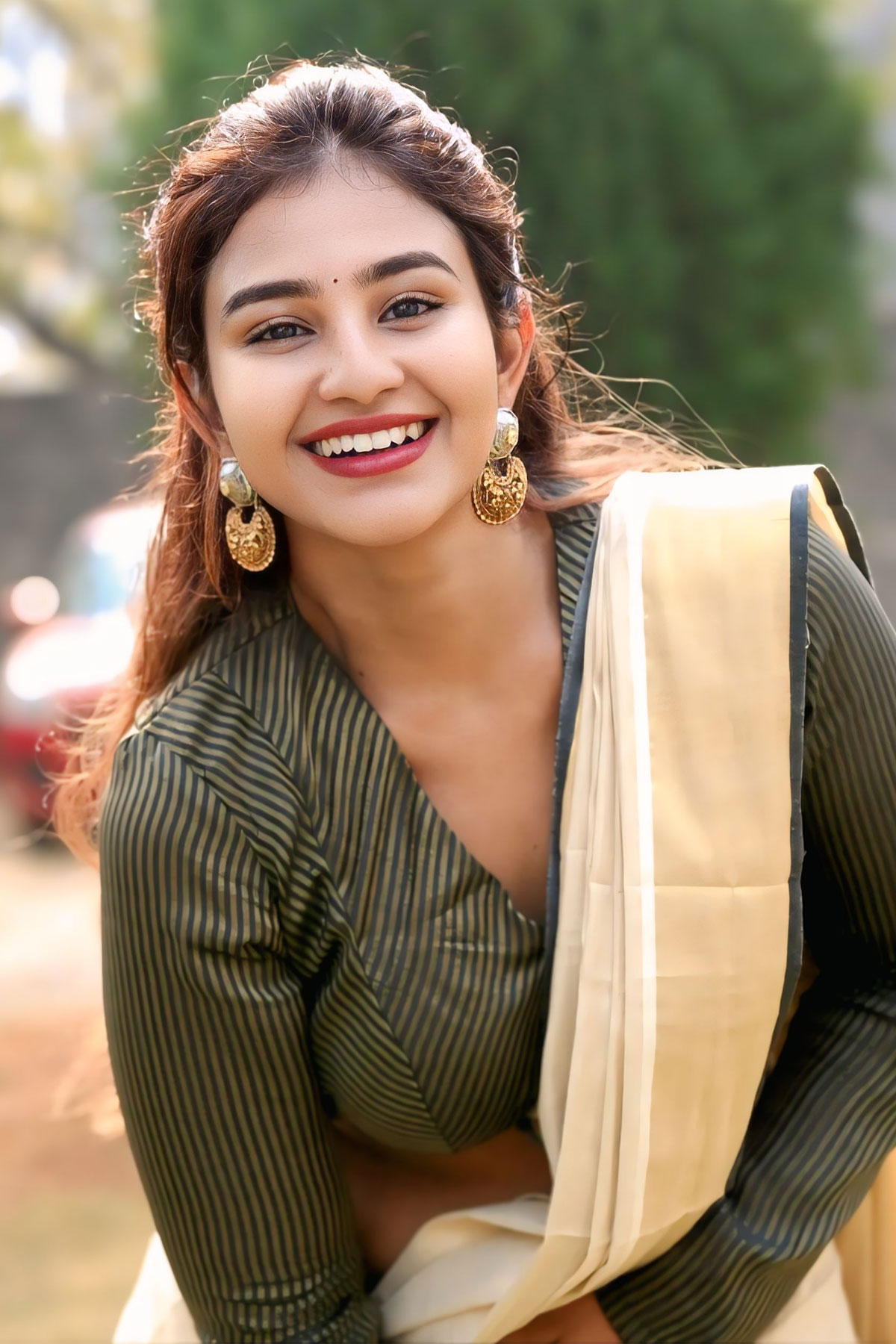 Yashna Muthuluri Stuns in Classic Kerala Saree at Nilakanta Press Meet