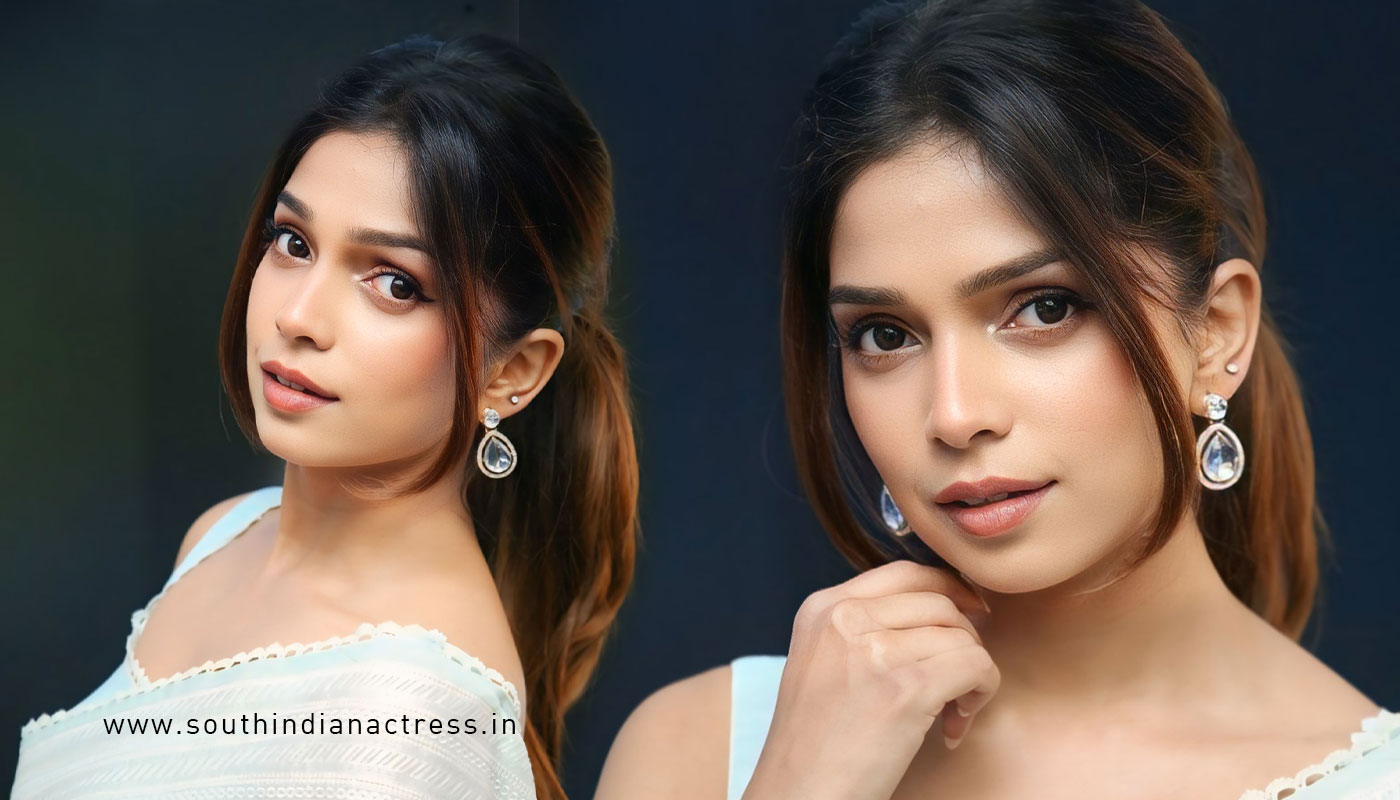 Ayaana Defines Traditional Elegance at Alpha Press Meet