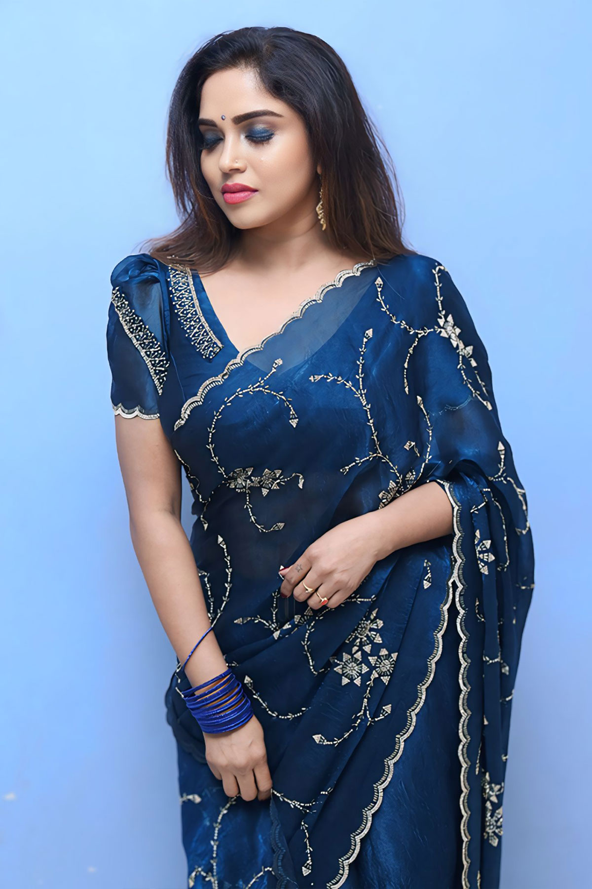 Silver Embroidery and Sequin Work: Karunya Chowdary’s Saree Details