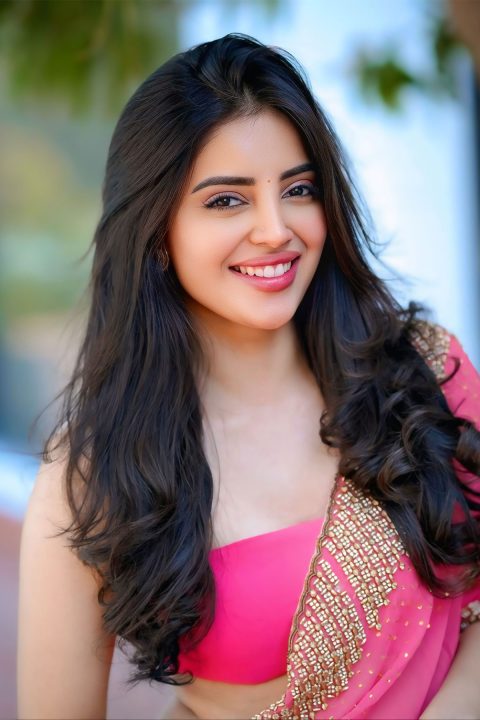 Kushitha Kallapu Viral Rose Pink Saree Photoshoot Stills