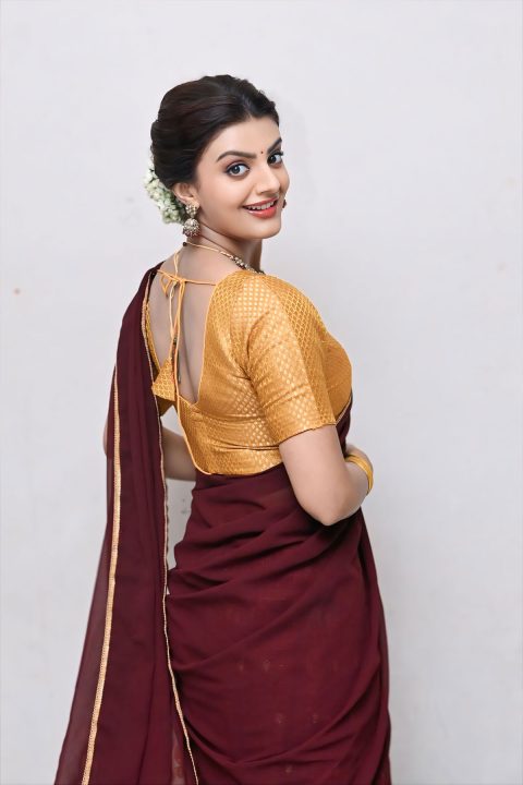 Meera Raj Embraces Cultural Roots in Stunning Half-Saree