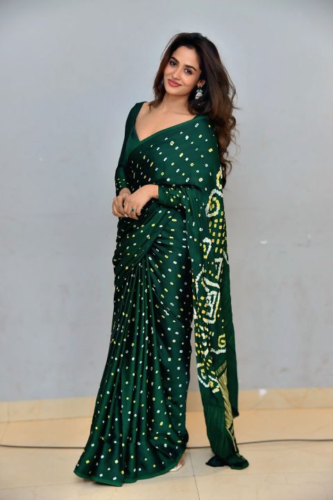 Must-See: Teju Ashwini Monochromatic Green Outfit for Navaab Cafe