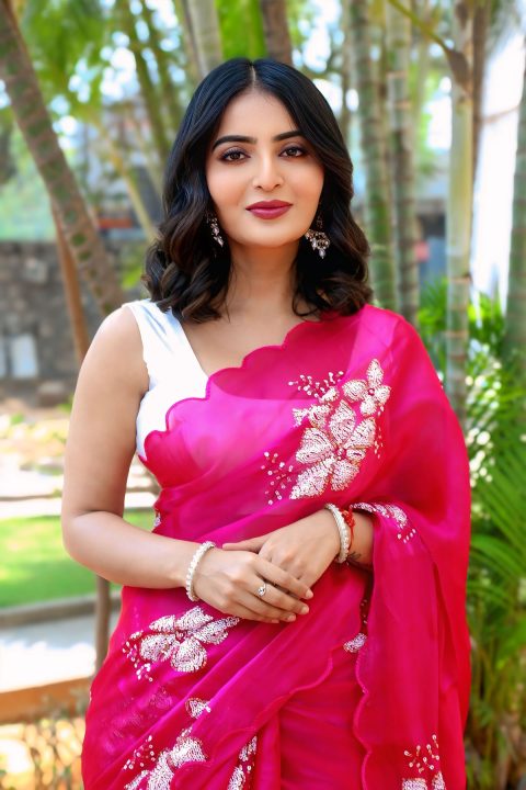 Hot Pink Floral Saree: Ananya Nagalla in Glamorous Avatar