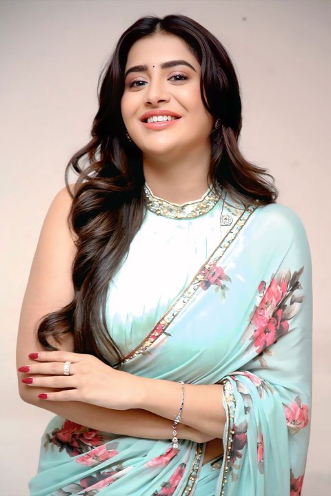 Beautiful Rashi Singh Images in Mint Green Georgette Saree