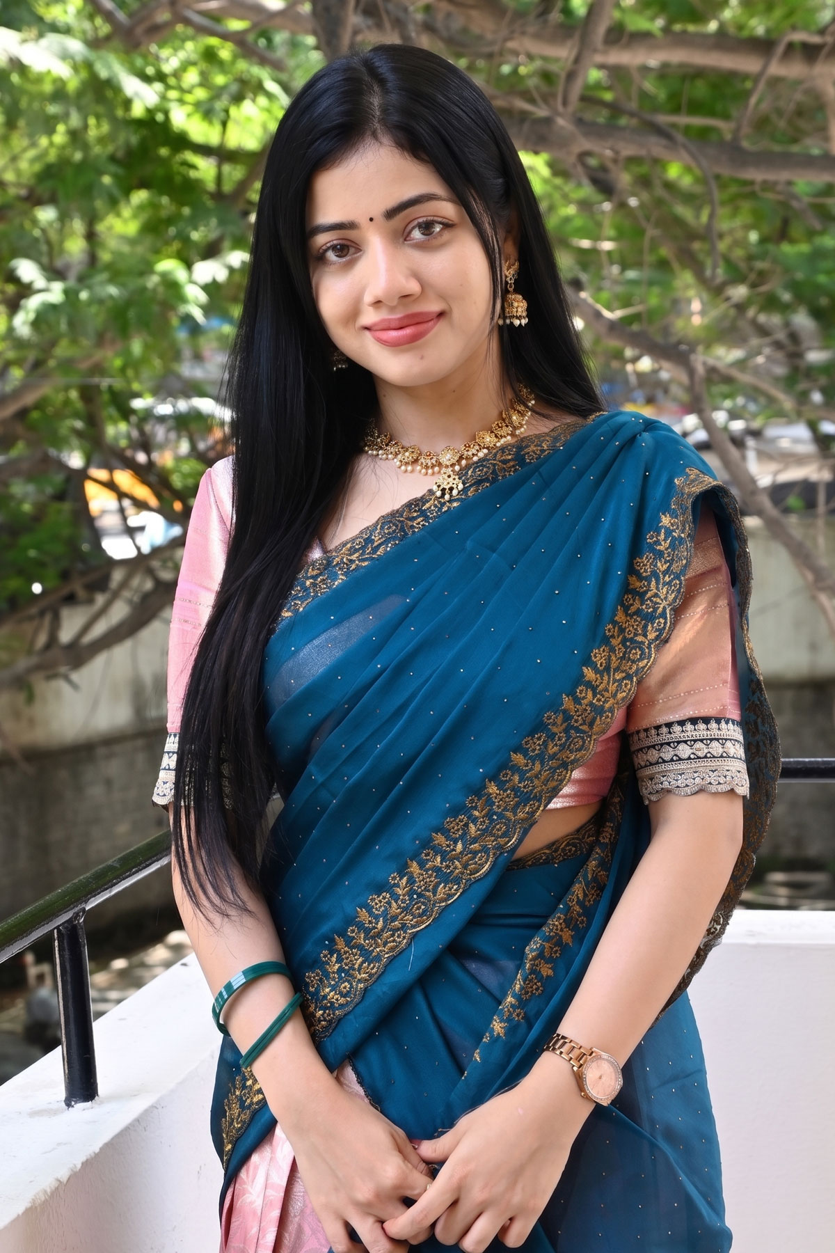 Kotha Malupu Actress Bhairavi Ardhya in Ethnic Wear Gallery