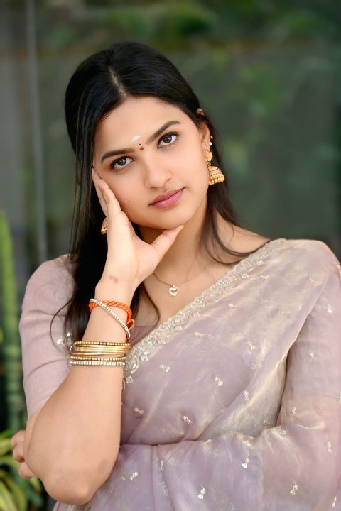 Divija Prabhakar Radiates Charm in Lavender Anarkali Gallery