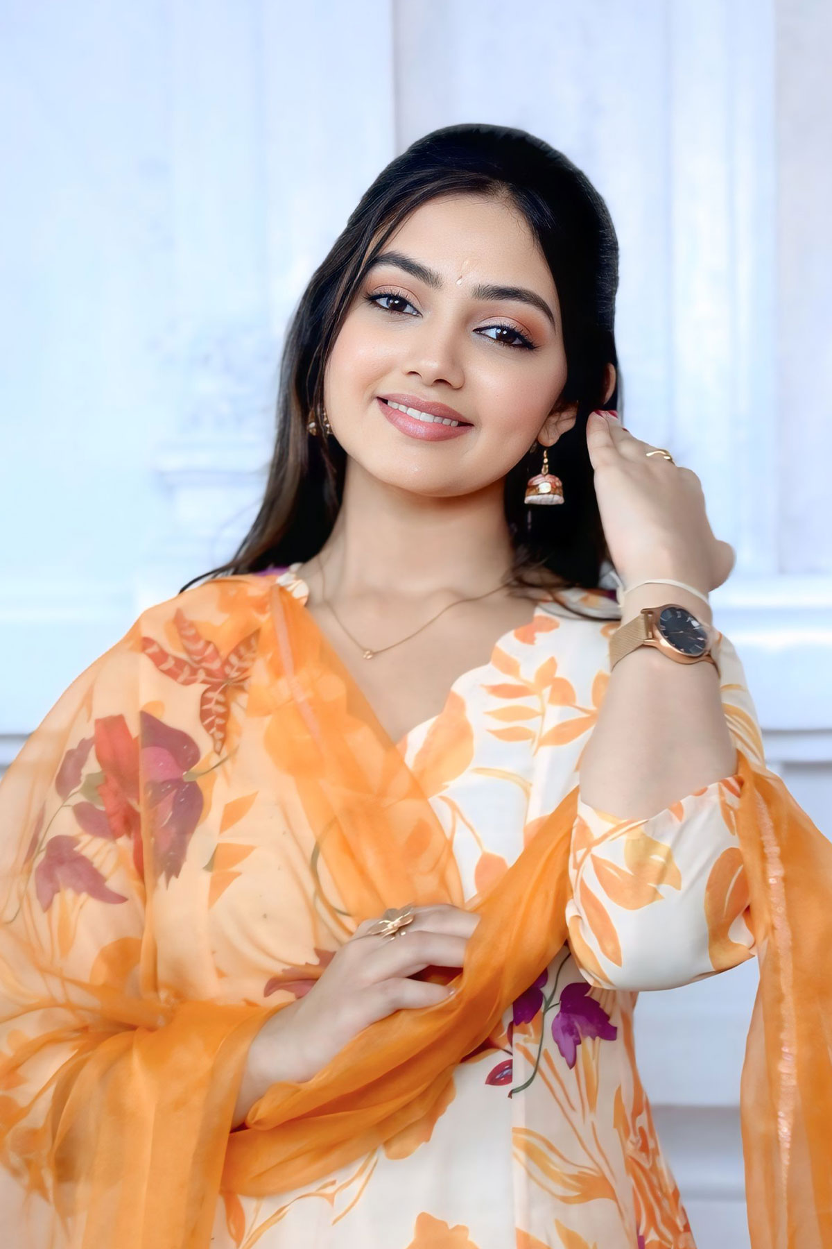 HD Gallery: Divyani Mondal Stunning Suravi Visions Launch Stills