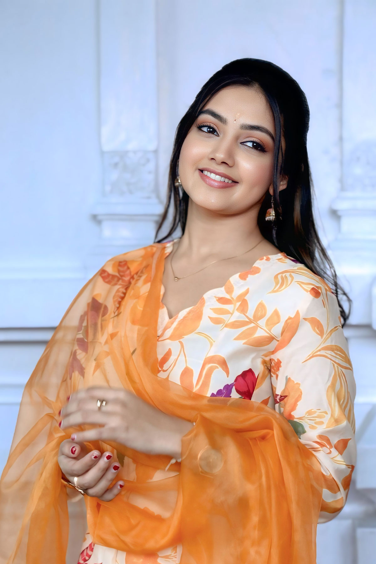 Beautiful Divyani Mondal Images in Orange Floral Ethnic Wear