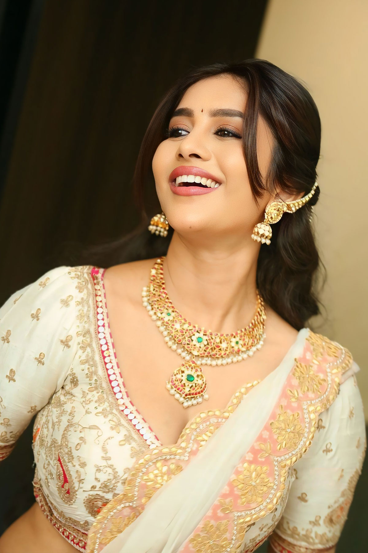 Must-See: Nabha Natesh's Hot cleavage Look at Nagabandham Event