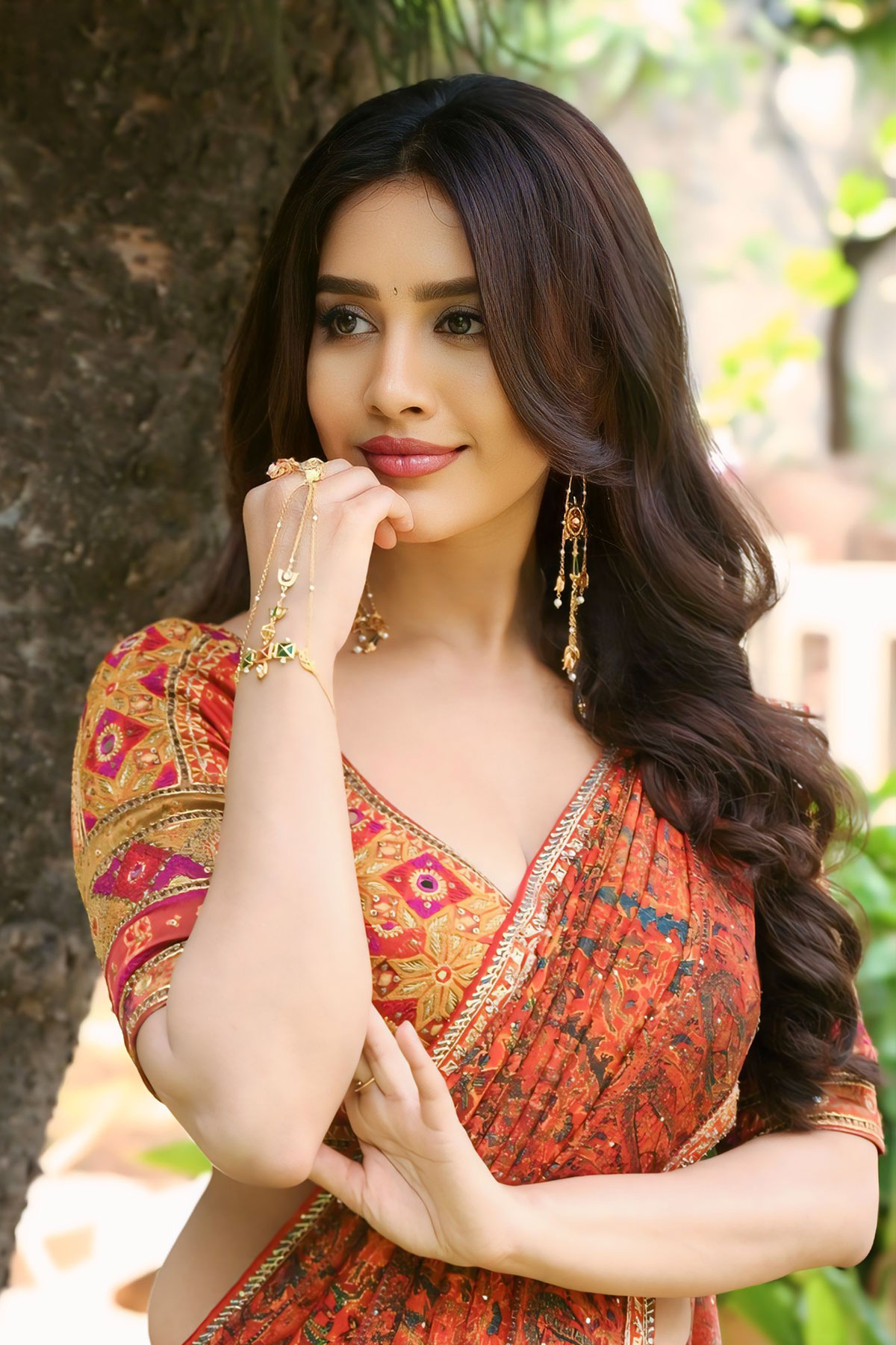 Beautiful Nabha Natesh Images in Traditional Kalamkari Ethnic Wear