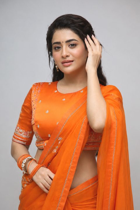 Actress Rashi Singh at Transfer Trimurthulu Trailer Launch Event