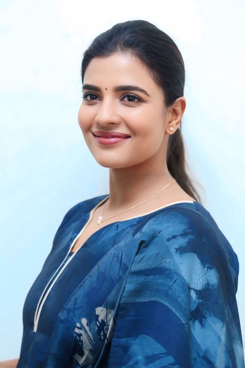 Oh Sukumari Interview: Aishwarya Rajesh in Indigo Ethnic Wear
