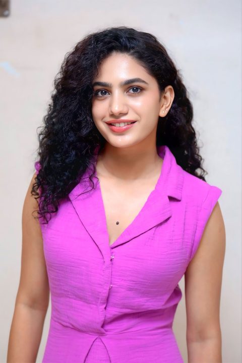 Rao Bahadur Press Meet Deepa Thomas in Fashionable Shirt Dress