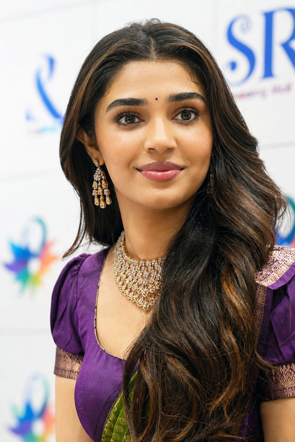 SR Shopping Mall Launch Krithi Shetty Diamond Jewellery Saree Look